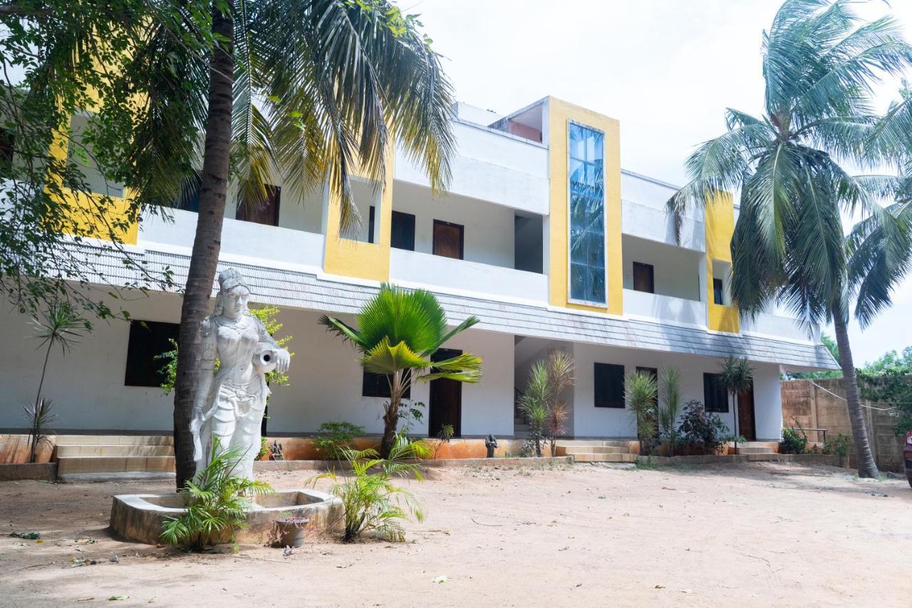 Dwaraka Residency Hotel Mahabalipuram Exterior photo