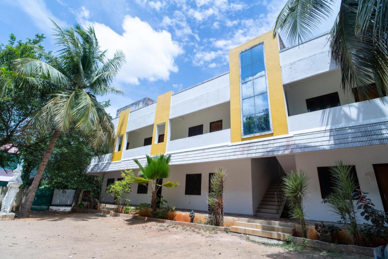 Dwaraka Residency Hotel Mahabalipuram Exterior photo