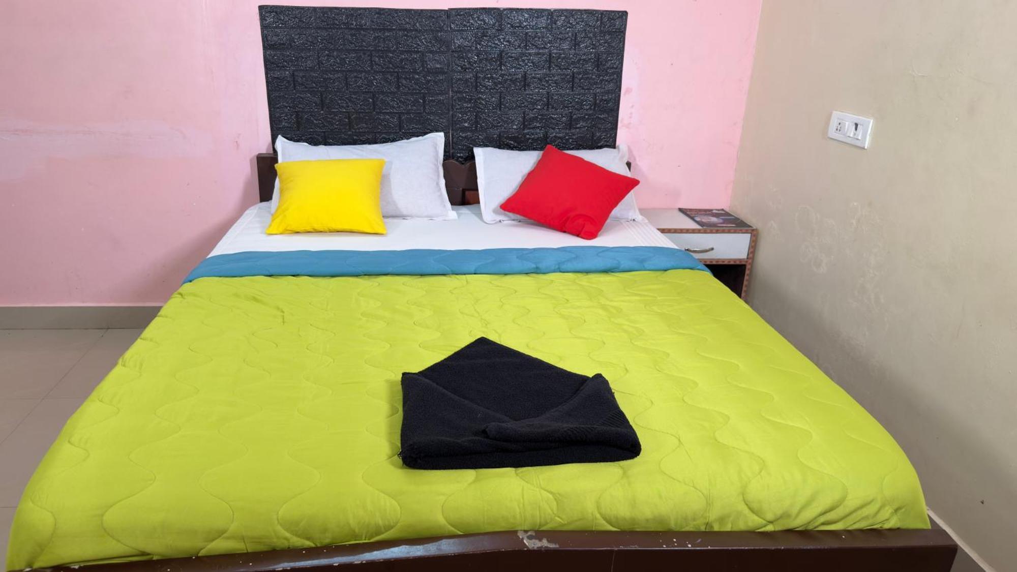 Dwaraka Residency Hotel Mahabalipuram Exterior photo