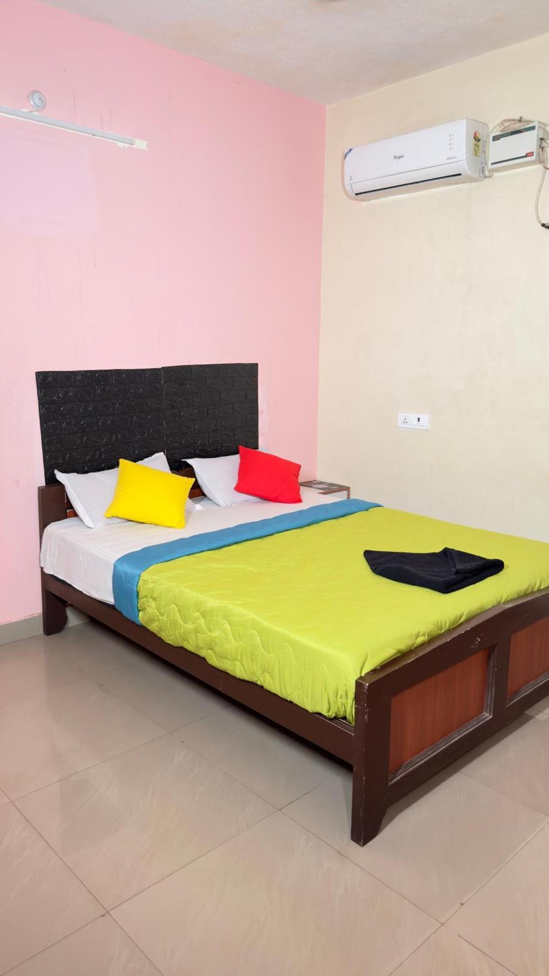 Dwaraka Residency Hotel Mahabalipuram Exterior photo