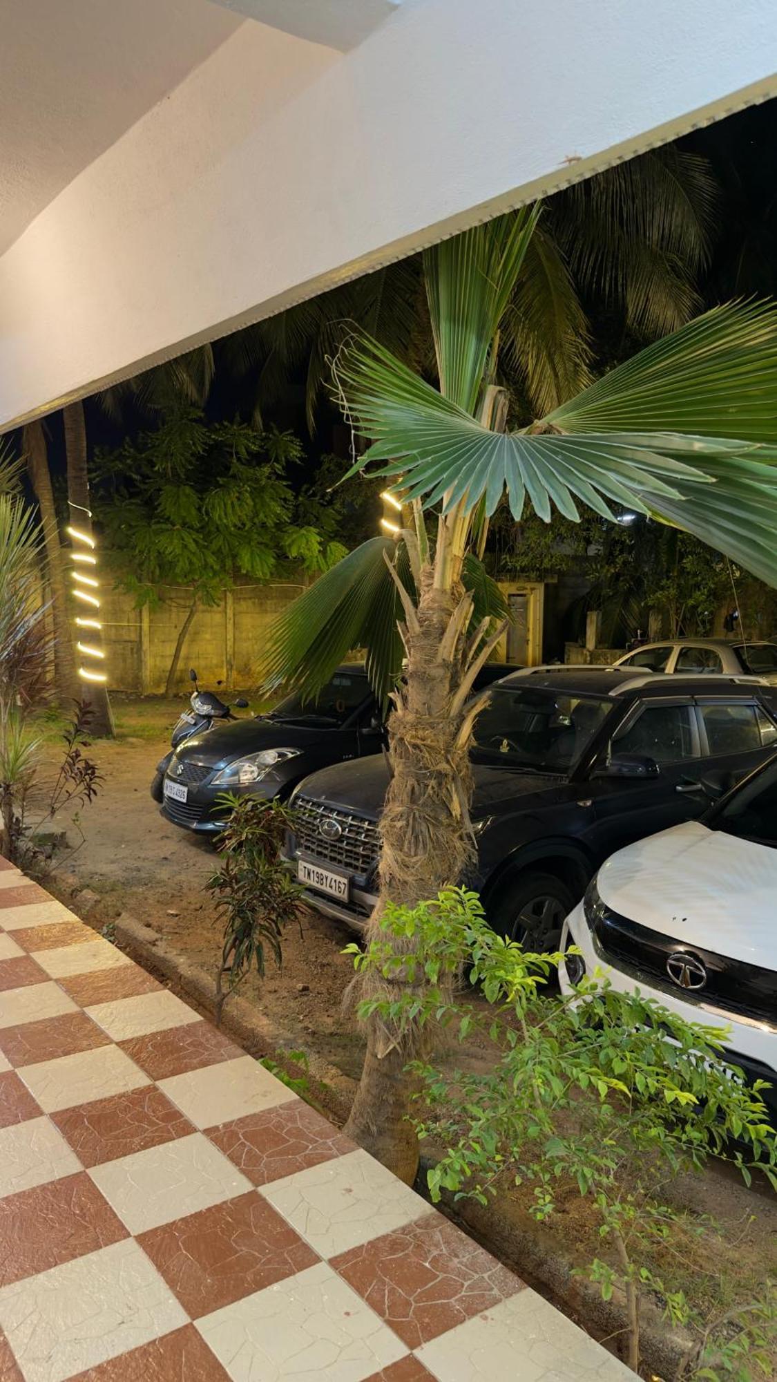 Dwaraka Residency Hotel Mahabalipuram Exterior photo