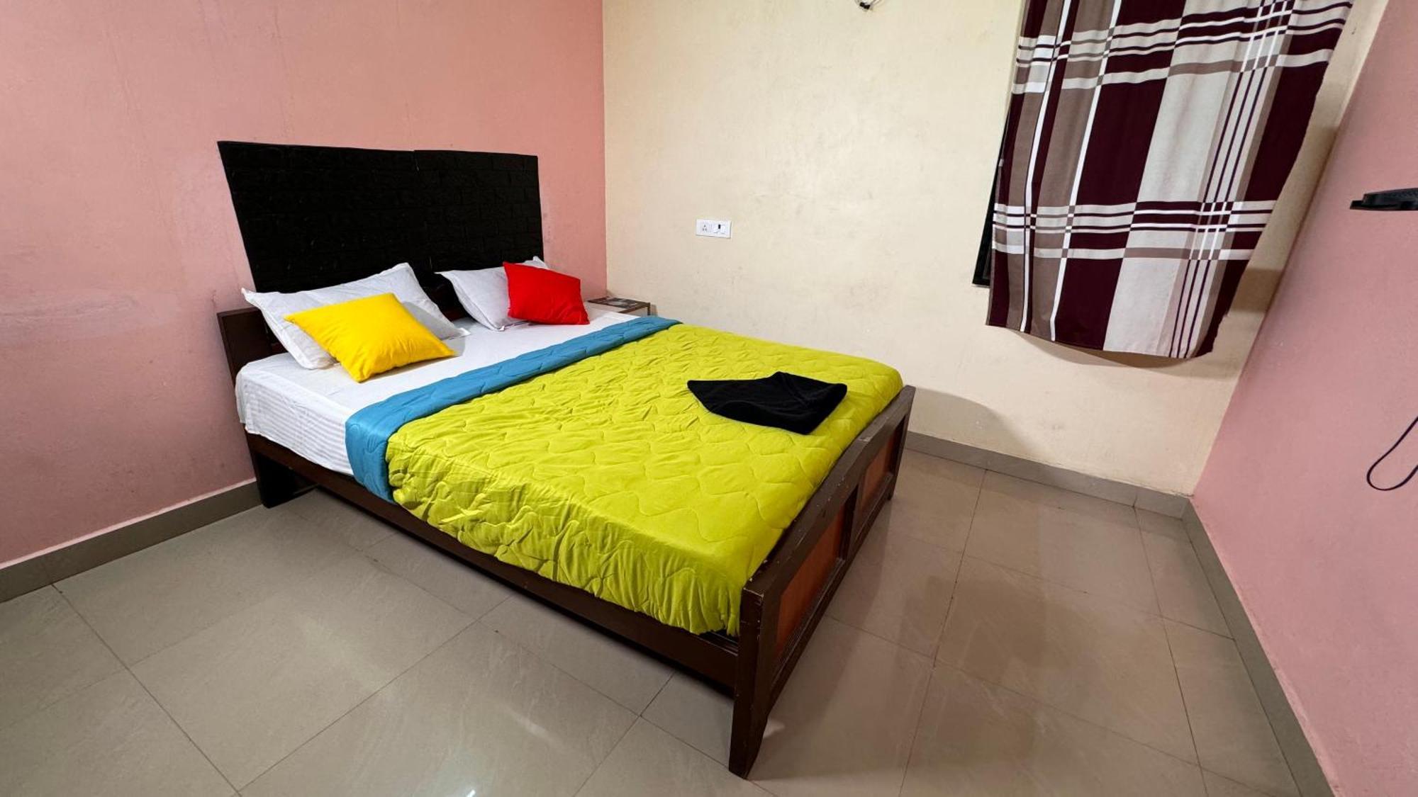 Dwaraka Residency Hotel Mahabalipuram Exterior photo